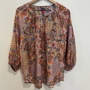 Vince Camuto Women’s 1X Paisley and Floral Boho Lightweight Blouse Top